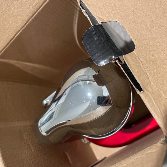 Metrokane Rabbit Citrus Juicer, Metallic Red - Used once with Box - Picture 3 of 3